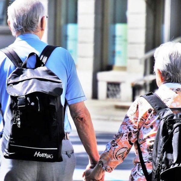 Guided tours in Seville for seniors and older adults