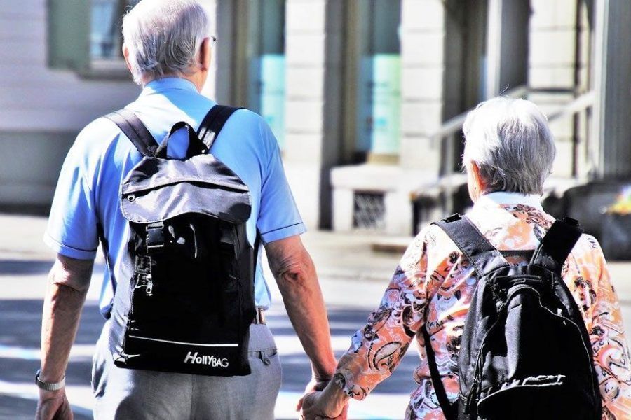 Guided tours in Seville for seniors and older adults