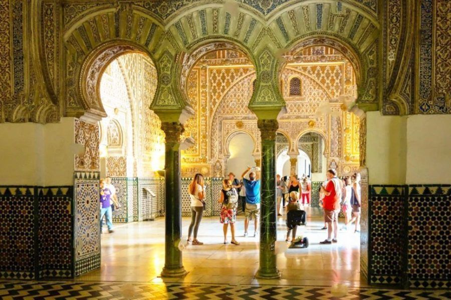 School tours at the Alcazar of Seville